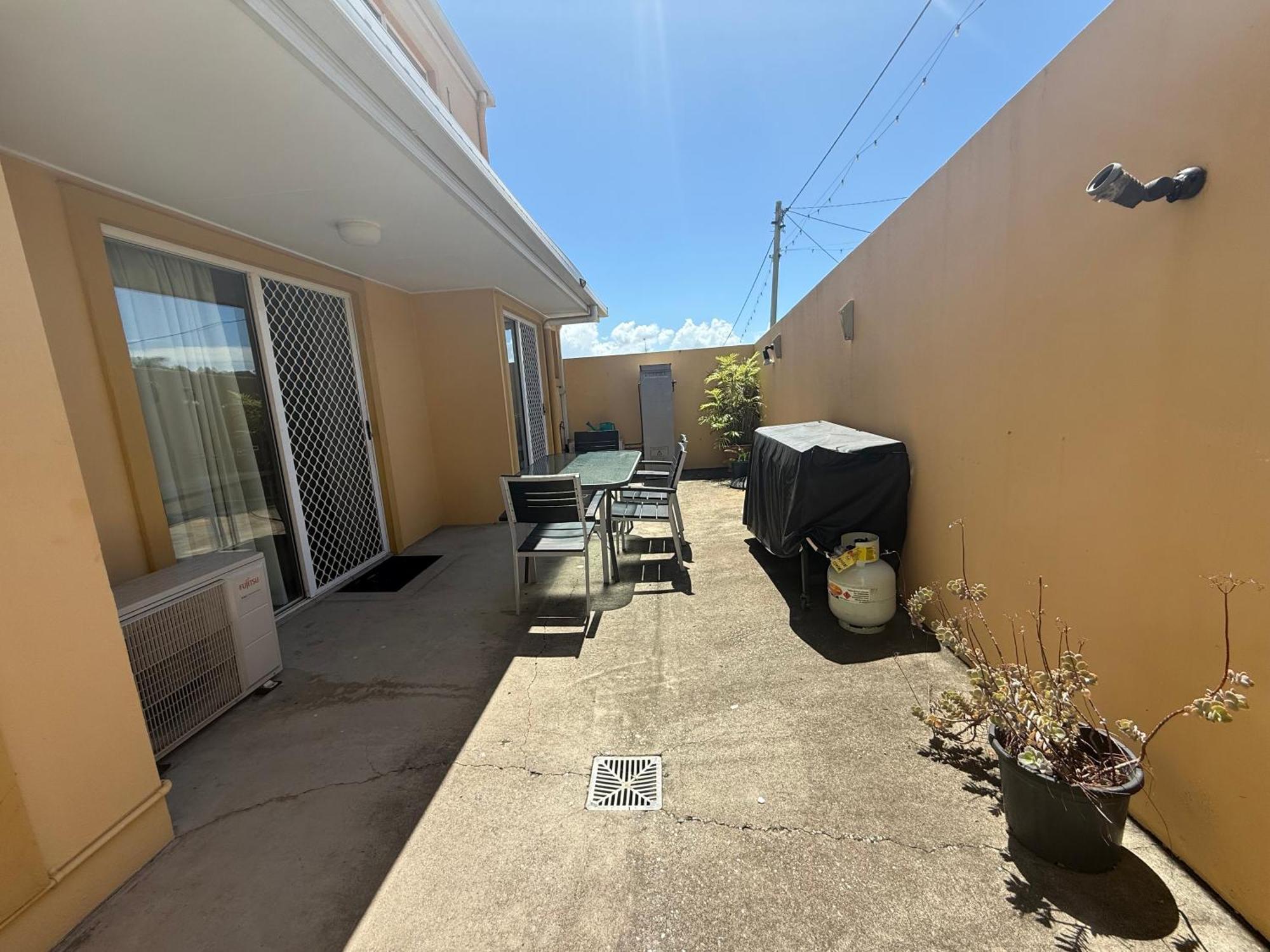 Harbour Sails Motor Inn Gladstone Exterior photo